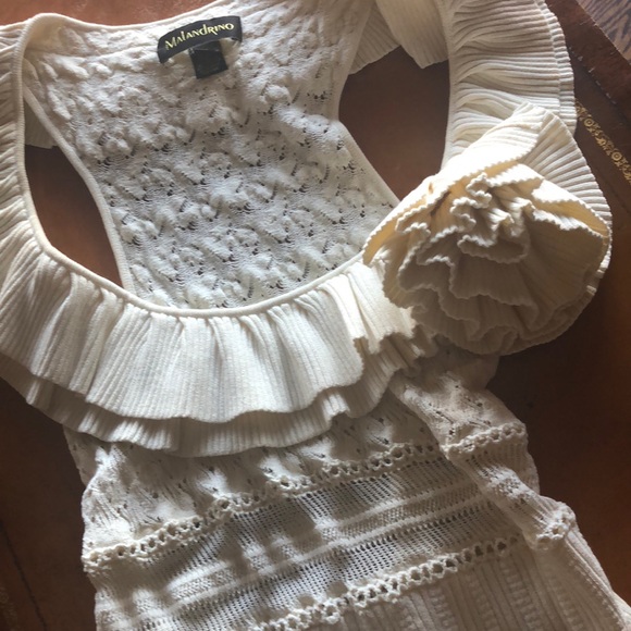 Top - Picture 2 of 3